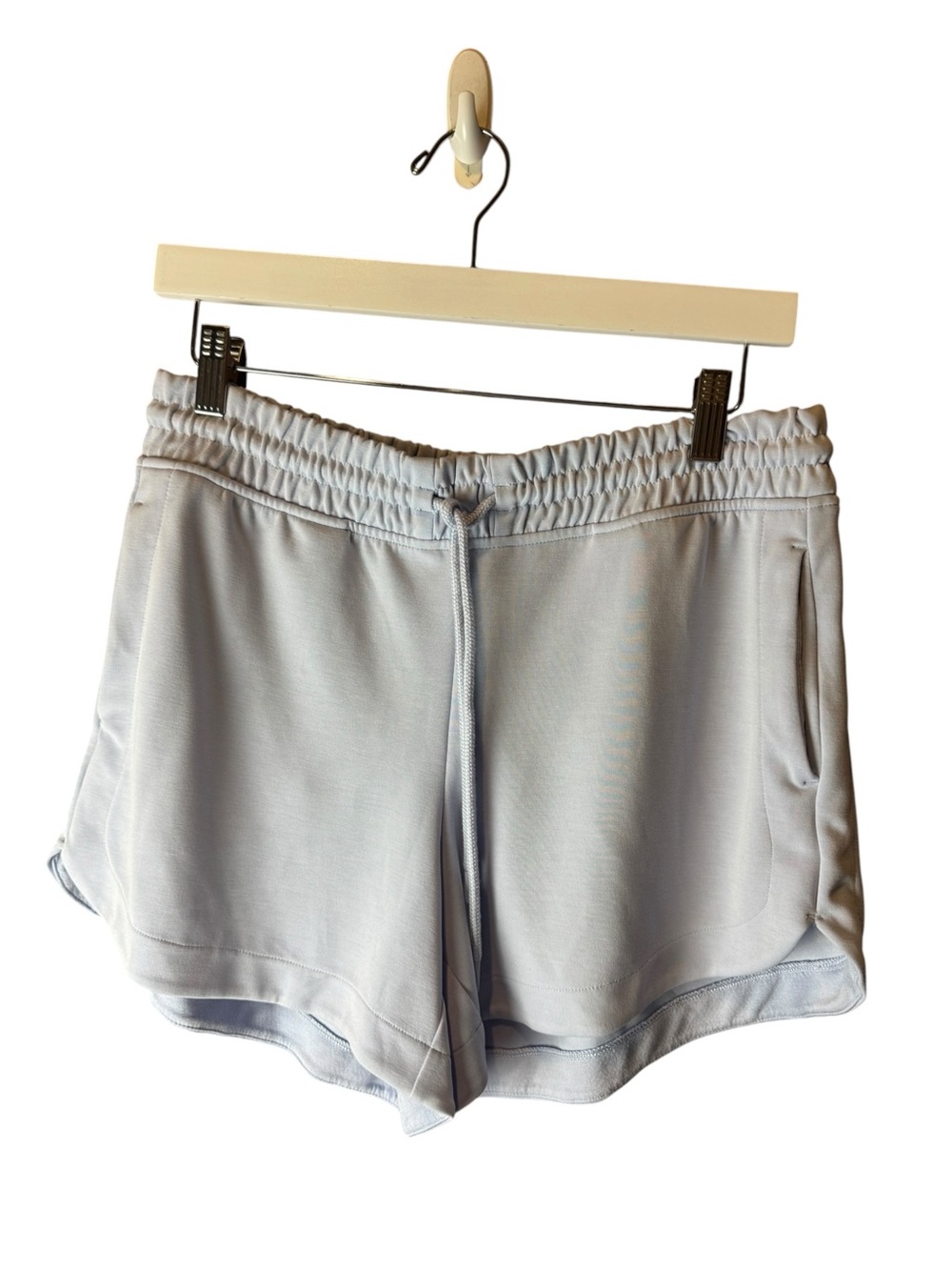 Athleta Seasoft Mid Rise Shorts Soft 560340-05